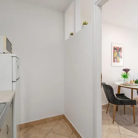 Klimatisierte Marica 2 Mit Balkon Porec