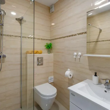 Klimatisierte Marica 2 Mit Balkon Apartment *